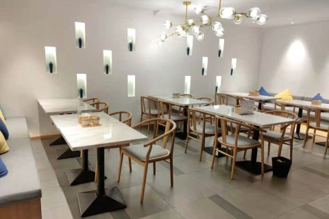 仟那旅途酒店(荥阳市政府店)