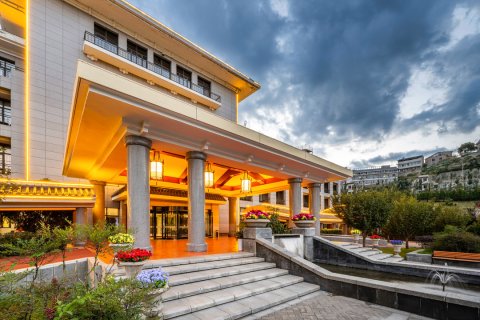 黄陵桥山滨湖酒店