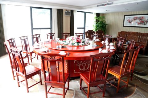 宜章乐水山假日酒店