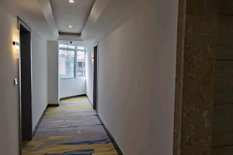 半岛大酒店(进贤吾悦广场店)