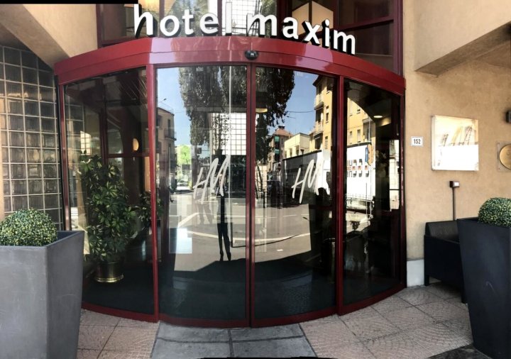 马克西姆酒店(Hotel Maxim)