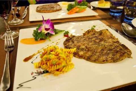 射洪时尚阳光酒店