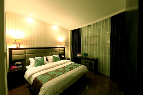 石棉两江精品酒店