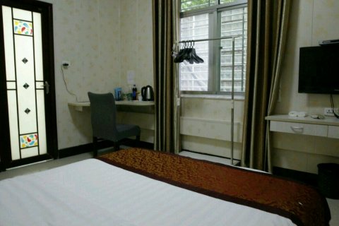 枝江三加一快捷酒店