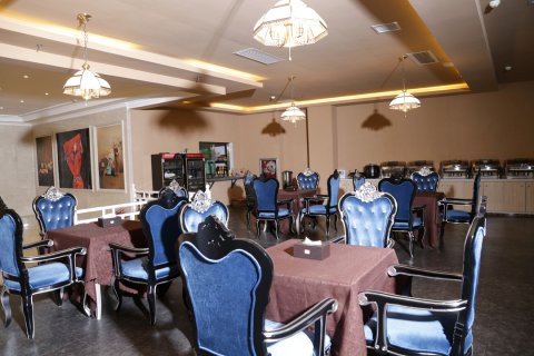 平塘晴岚大酒店