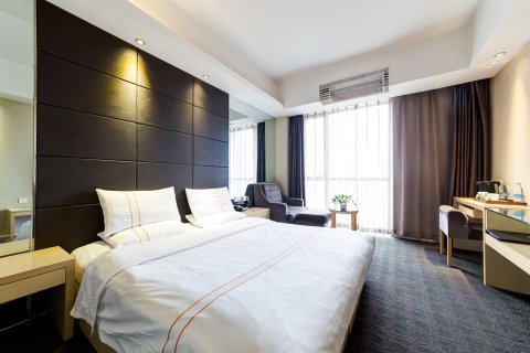 富润酒店(华山游客中心店)