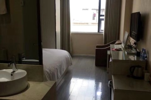 尚一特连锁(监利宜必思店)