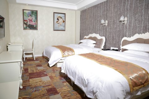 平塘晴岚大酒店