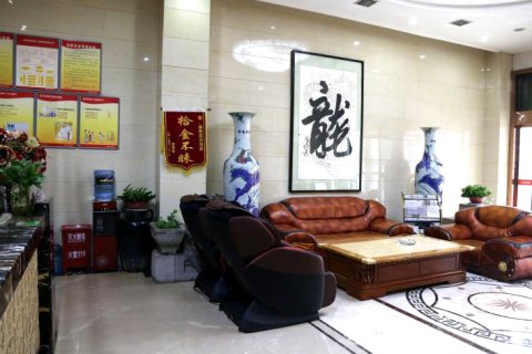 礼泉鑫豪商务酒店