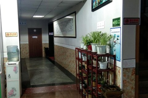 齐鲁酒店(荣成高铁站店)