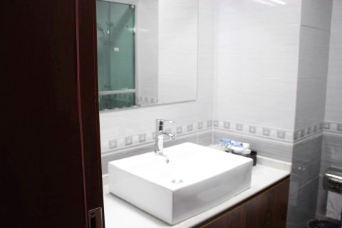 错那锦砻勒布酒店