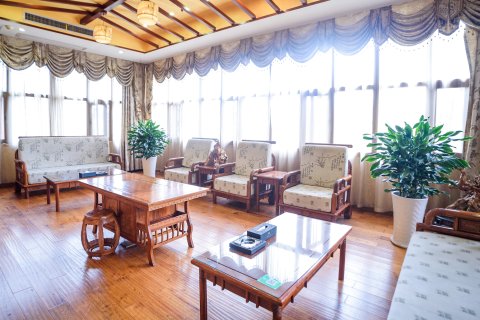 恩施华龙城大酒店