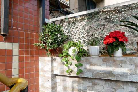 拉斐尔商务酒店(五津地铁站新津中学店)