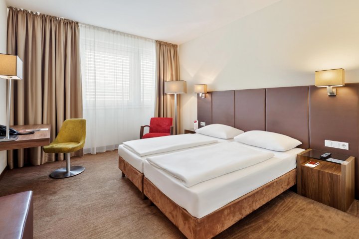 维也纳多皮奥奥地利时尚酒店(Austria Trend Hotel Doppio Wien)