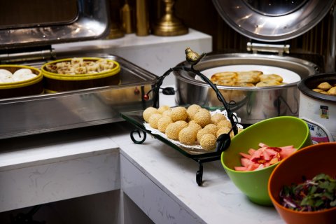 锦东酒店(荆门体育文化中心掇刀万达店)