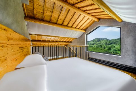 言火火春夏秋冬民宿(宁国皖南川藏线店)