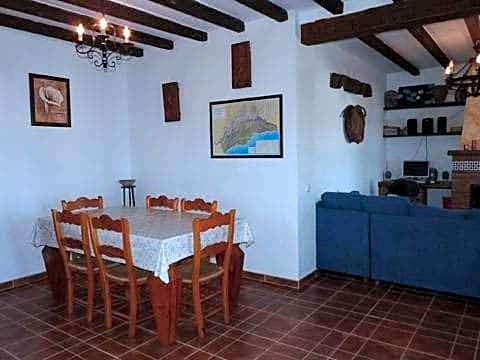 莫出租屋马拉加 101846 号 3 房度假屋酒店(Malaga 101846 3 Bedroom Holiday Home by Mo Rentals)