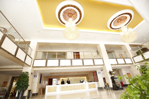 围场机械林场鼎盛假日酒店