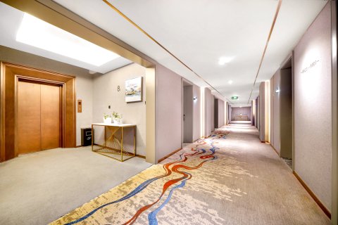 哈尔滨中央大街际丰假日酒店(圣索菲亚教堂店)