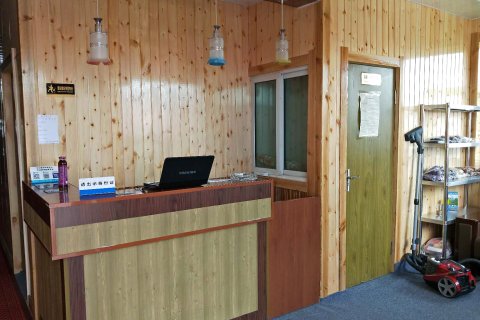 阿尔山林生度假山庄