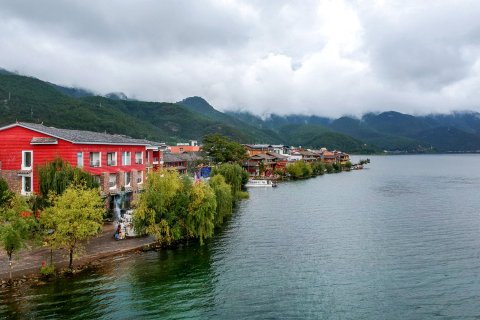 泸沽湖玛尼堆酒店