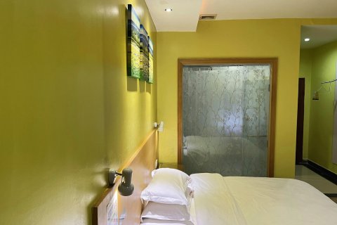 现代便捷酒店(平南中心广场店)