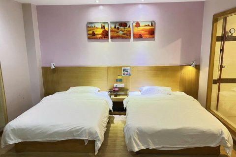 现代便捷酒店(平南中心广场店)