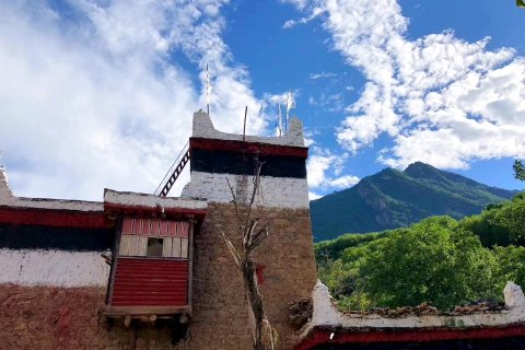 丹巴嘉绒梨园民宿酒店