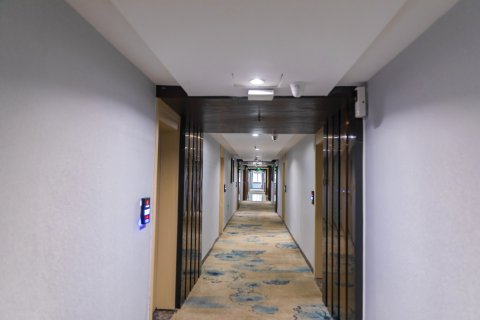 达州华洲大酒店(城市中心广场达一中店)