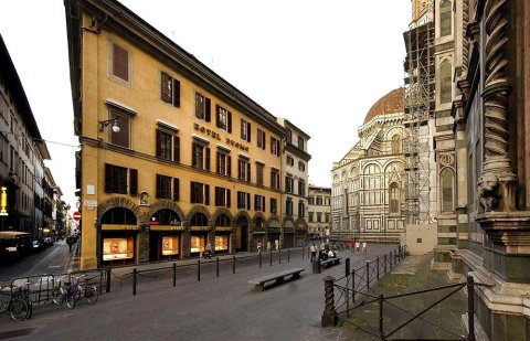 佛罗伦萨大教堂酒店(Hotel Duomo Firenze)