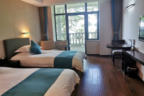 莫干山柒叶树下酒店