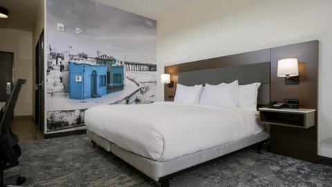 圣塔克鲁兹温德姆拉昆塔套房酒店(La Quinta Inn & Suites by Wyndham Santa Cruz)
