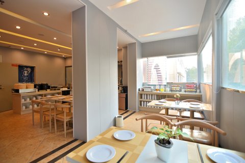 艺龙壹棠酒店(昆明火车站大悦城中心店)