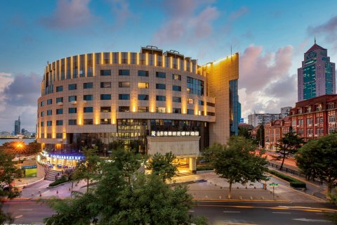 山东健康丽呈睿轩栈桥海景酒店