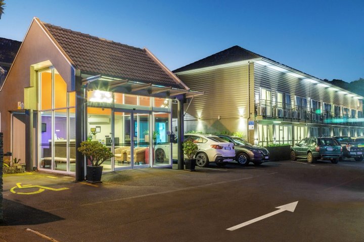 贝斯特韦斯特奥克兰纽马基特套房酒店(Best Western NewMarket Inn &Suites Auckland)
