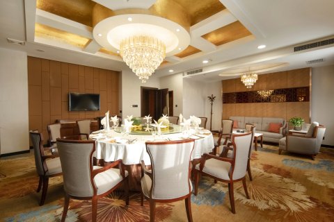 瓜州希顿国风酒店(新洲里夜市店)