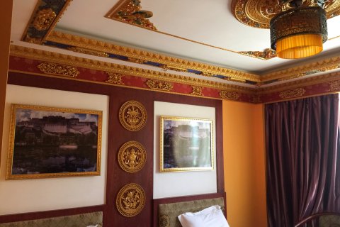 色达金马瑞祥酒店