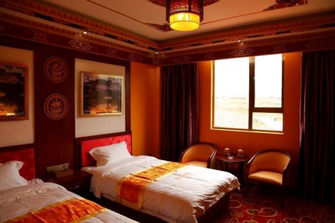 色达金马瑞祥酒店