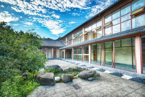 咸丰坪坝营森林酒店