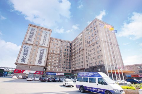 聚瑞大酒店(太原高铁南站武宿机场店)