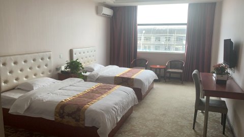 泰兴鑫城商务酒店