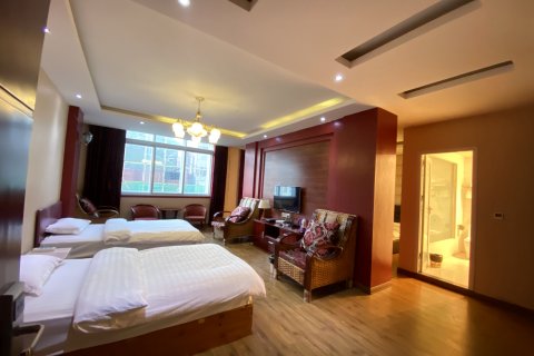 炉霍岗底斯酒店