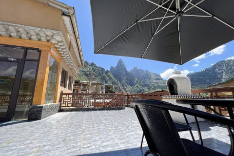 迭部扎尕那黑牦牛民宿