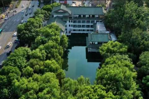 尚泉历舍第一泉文化酒店(趵突泉店)