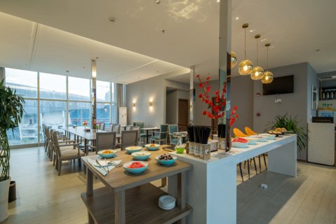 沉香堂江景艺术酒店(遂宁鼎盛国际万达广场店)