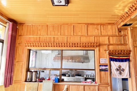 迭部扎尕那黑牦牛民宿