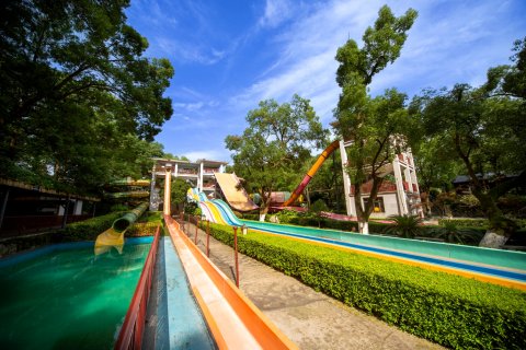 宁乡灰汤紫龙湾温泉度假区酒店