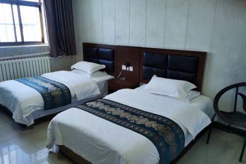 噶尔县边原酒店