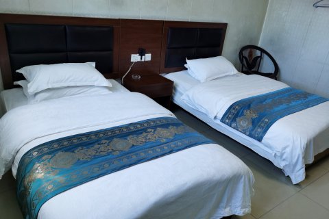 噶尔县边原酒店