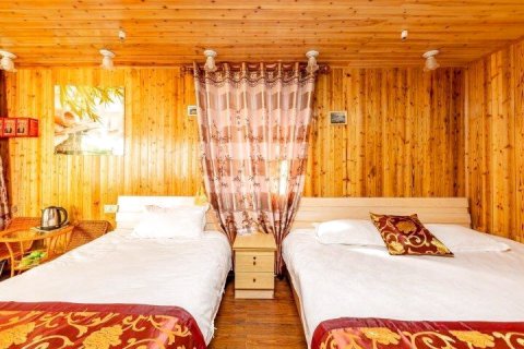 云水谣满芬木房客栈